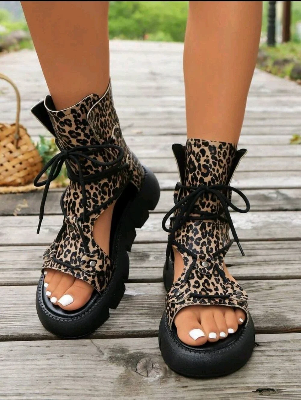 NEW Platform Peep Toe Lace-Up Sandals With Thick Bottoms